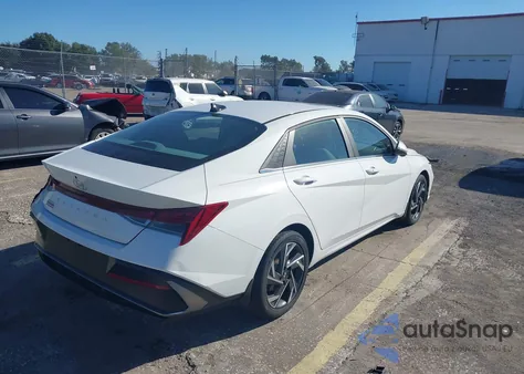 2024 Hyundai Elantra Sel z USA, uszkodzony, nr VIN KMHLS4DGXRU807312